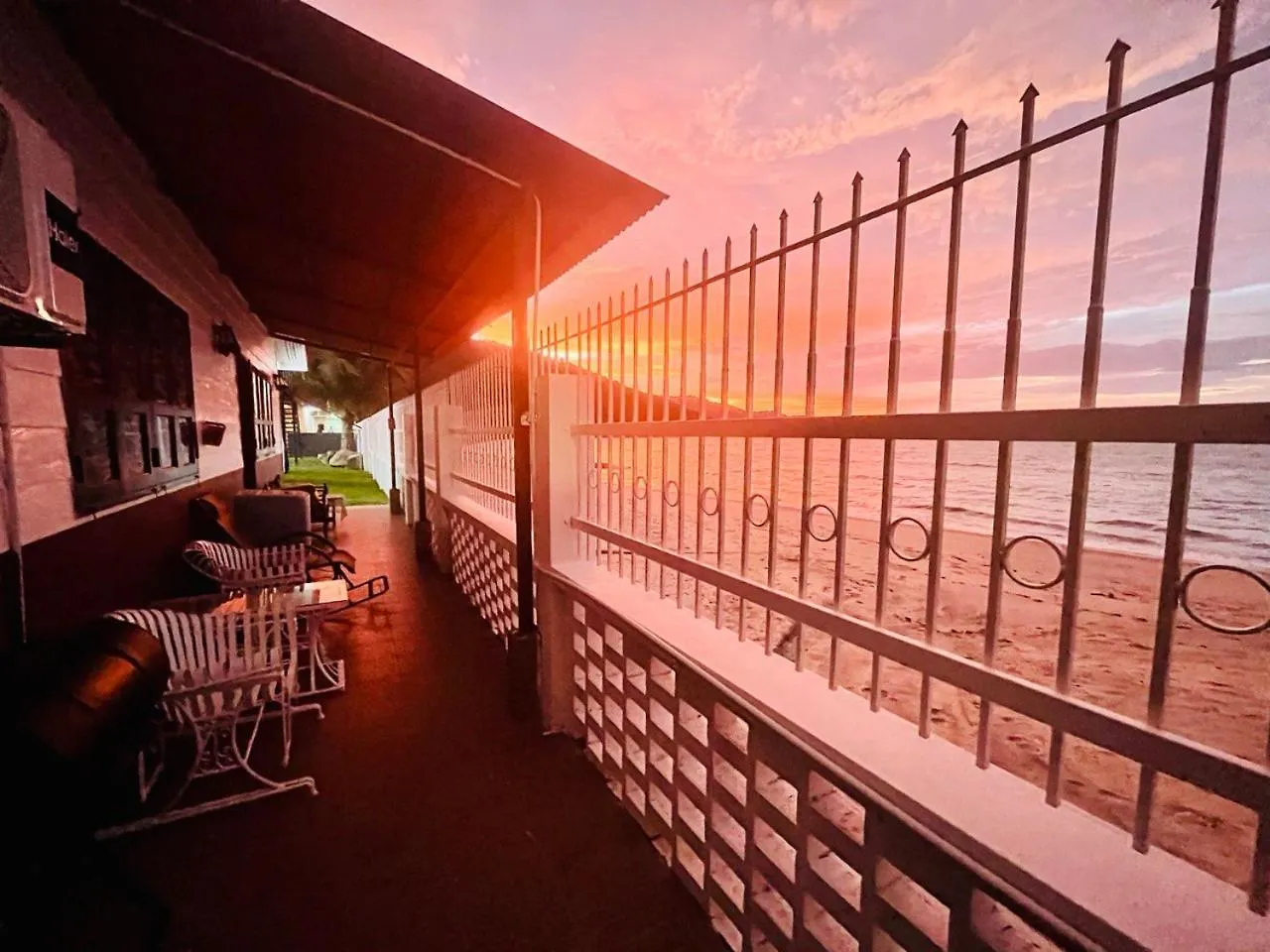 Casa vacanze Beach-Front Mini-Chalet - Private Beach Access, Ktv, Seaview Pool, Bbq And Beyond! Tanjung Bungah
