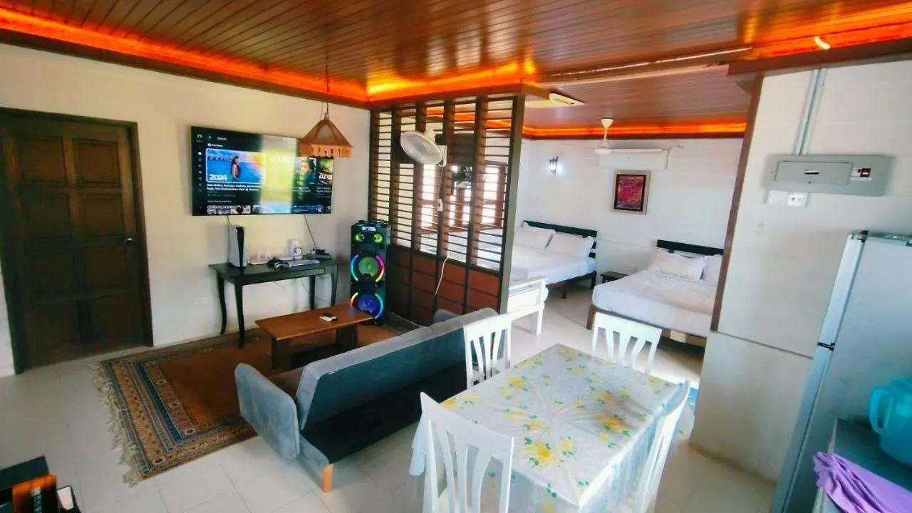 Casa vacanze Beach-Front Mini-Chalet - Private Beach Access, Ktv, Seaview Pool, Bbq And Beyond! Tanjung Bungah